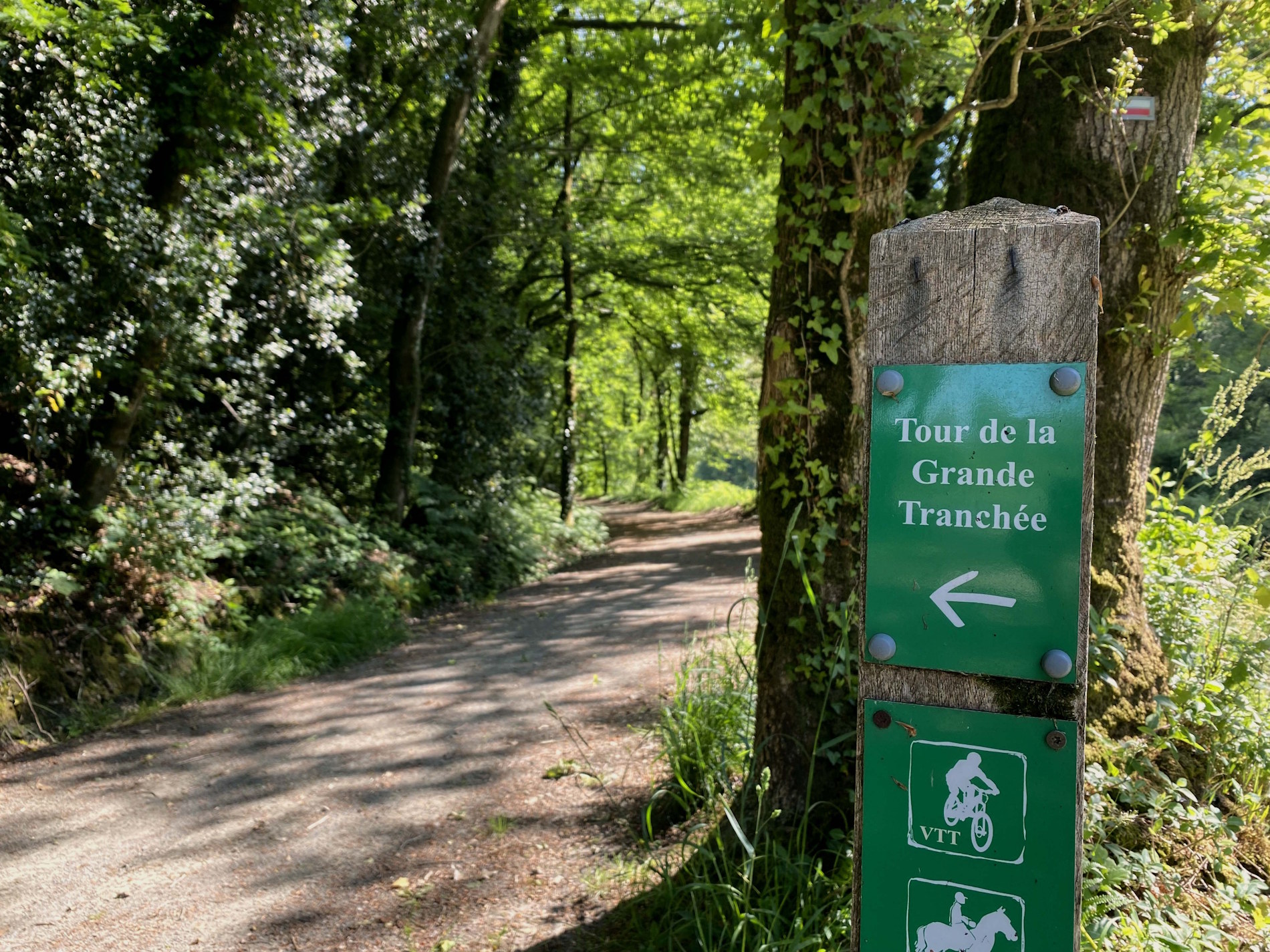 Ouvrir la diaporama La grande Tranchée de Glomel
