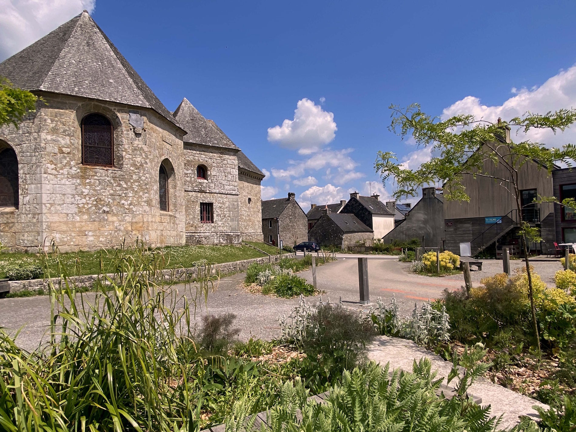 Ouvrir la diaporama Bourg de Mellionnec