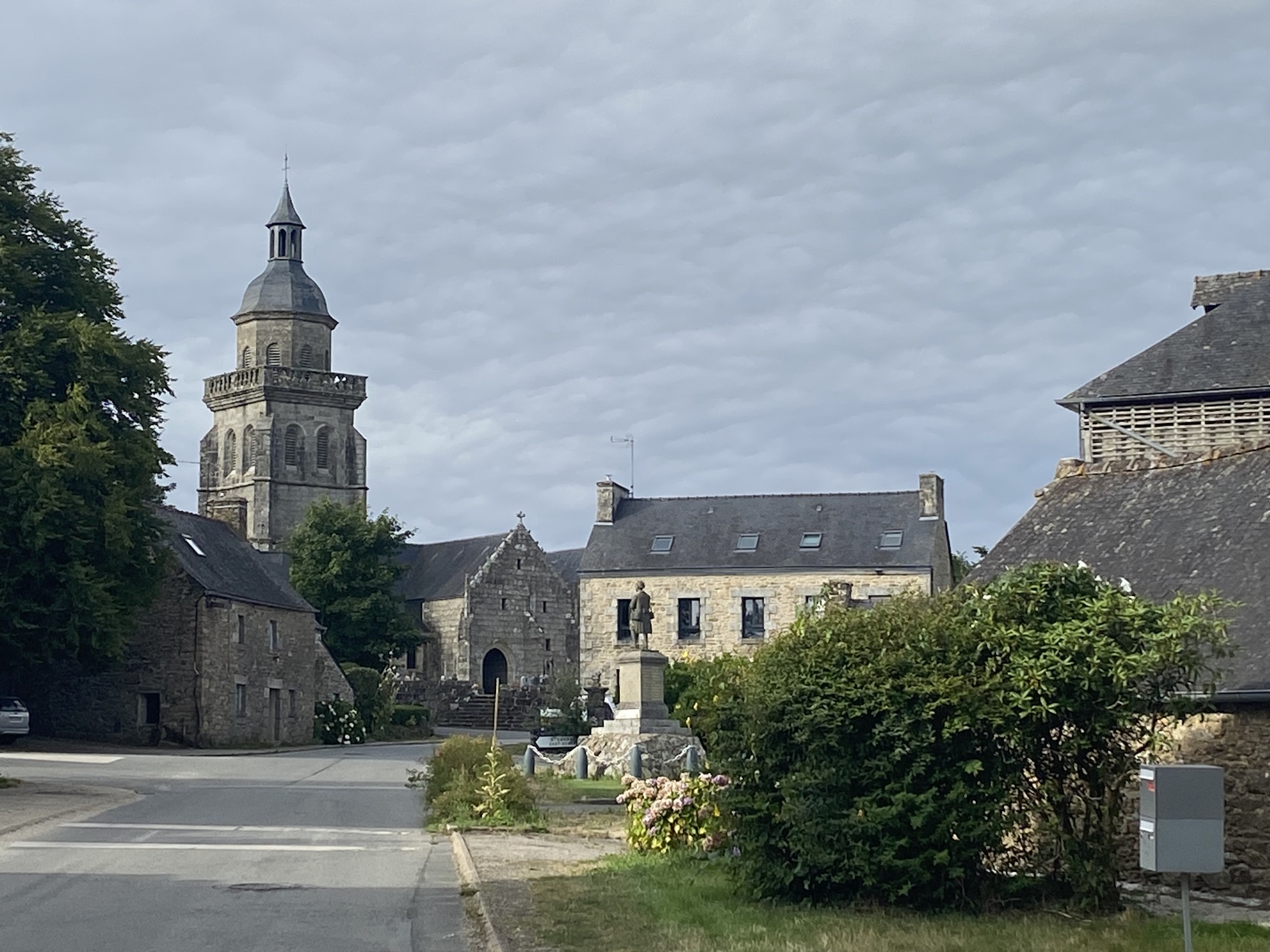 Ouvrir la diaporama Bourg de Saint-Gilles-Pligeaux